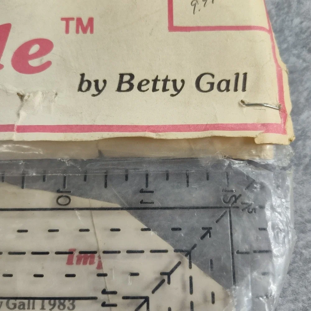 1980 Betty Gall Quilters Rule QRB12 Squar Block Lap Board 16.5X16.5 B23.3GA-3580